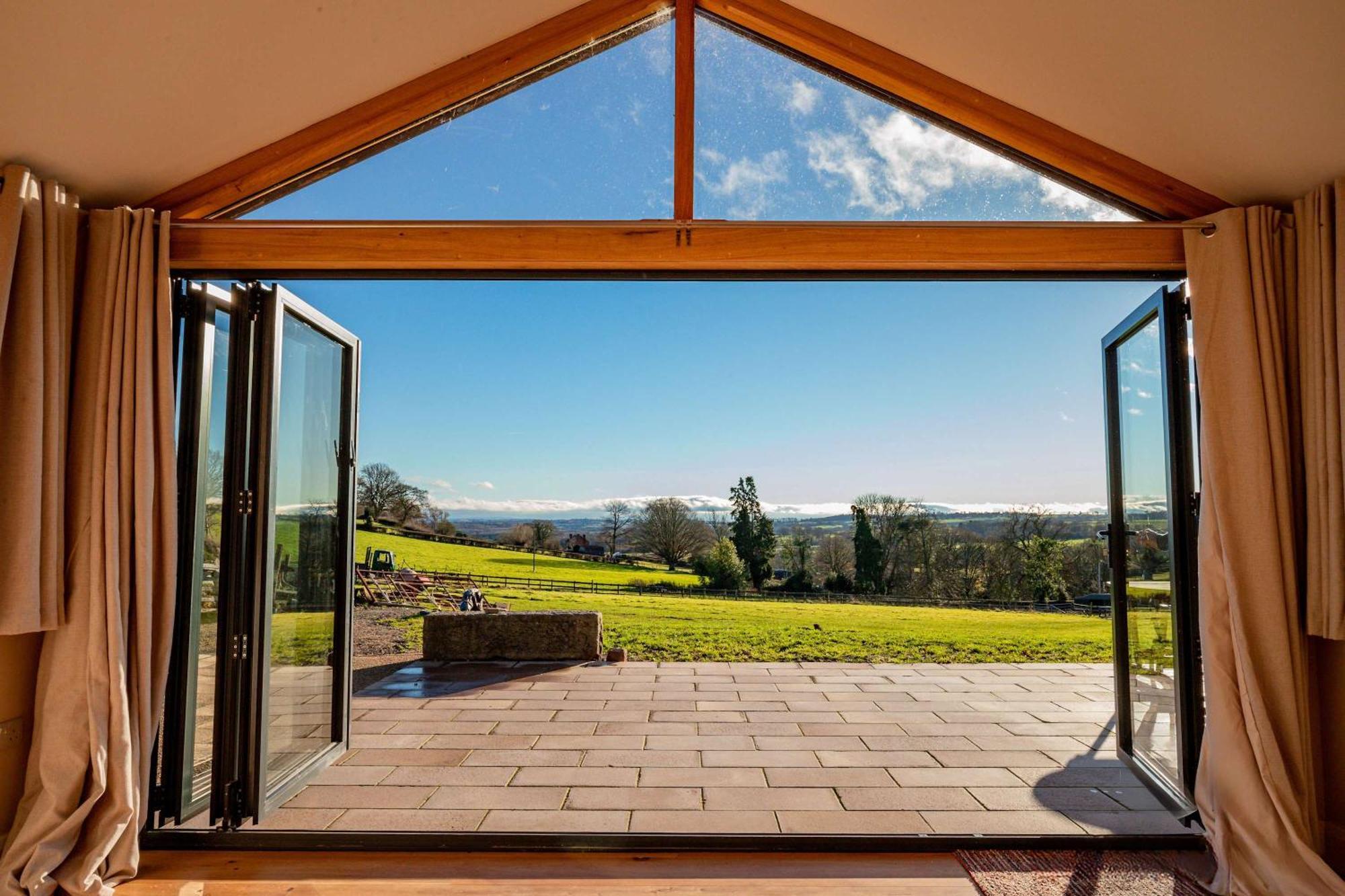 Host & Stay - Upperley Barn บรอมยาร์ด ภายนอก รูปภาพ