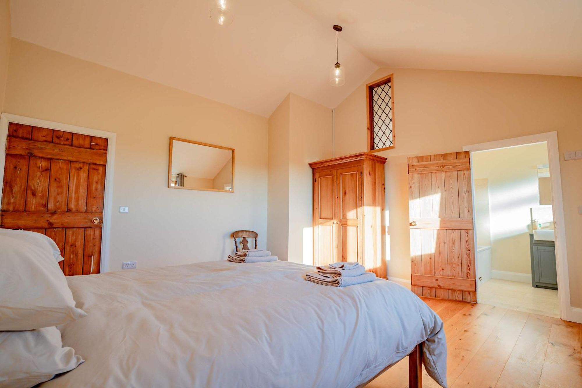 Host & Stay - Upperley Barn บรอมยาร์ด ภายนอก รูปภาพ